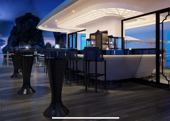 Madeline Cruises  5*