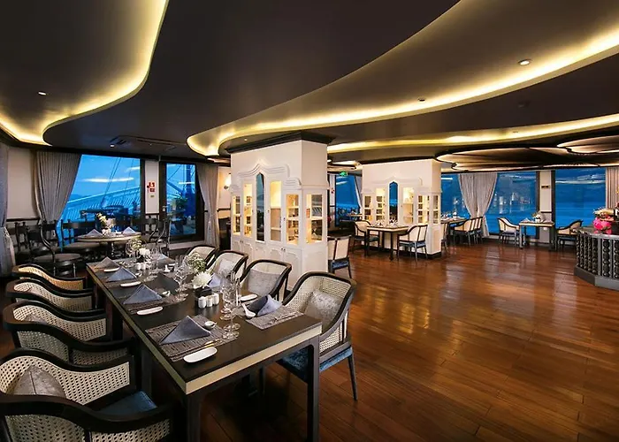 Madeline Cruises 5* Ha Long
