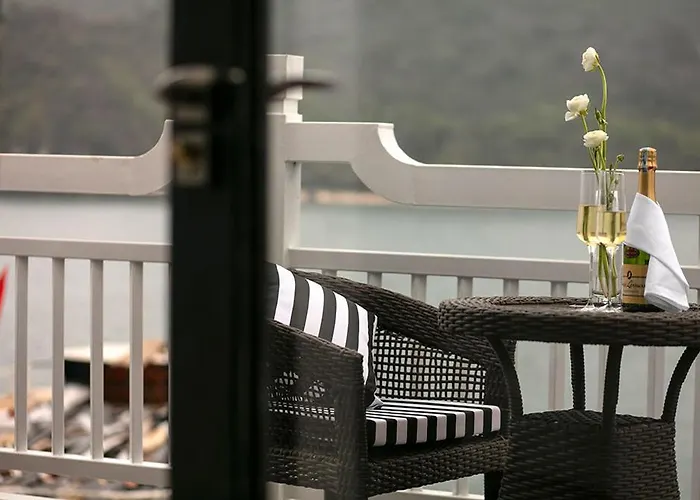 Madeline Cruises 5* Hạ Long
